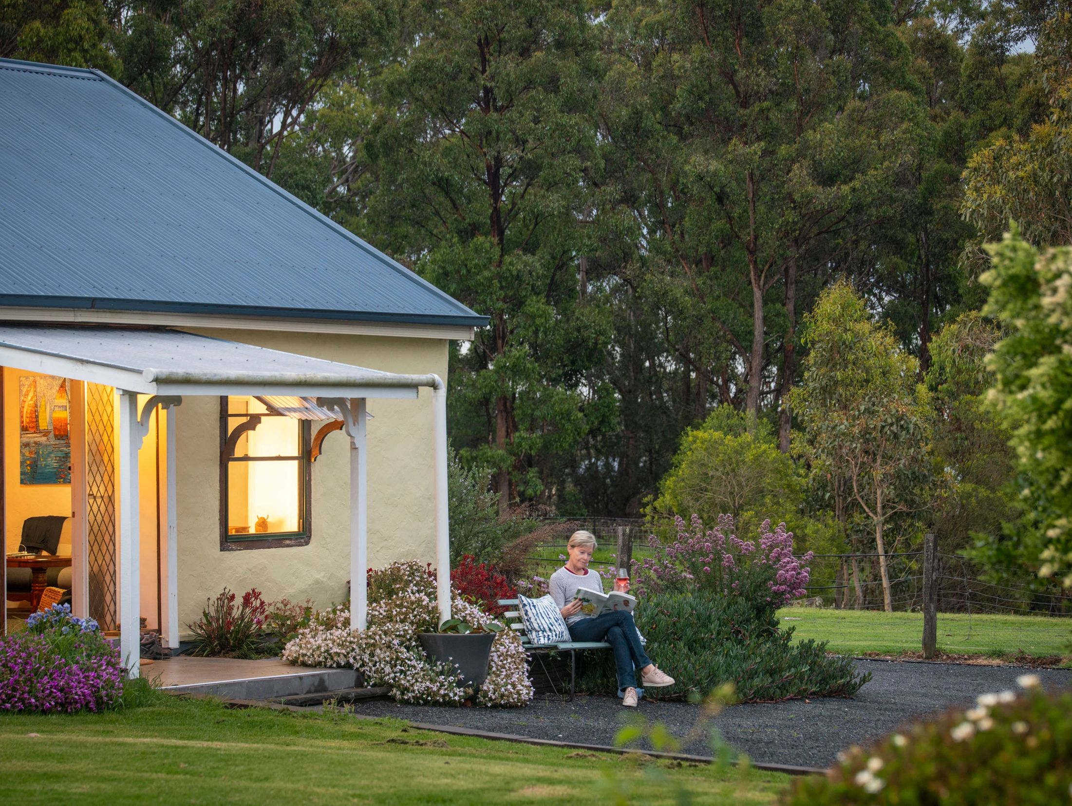 Straw House BnB Bed and Breakfast, Bed and Breakfast